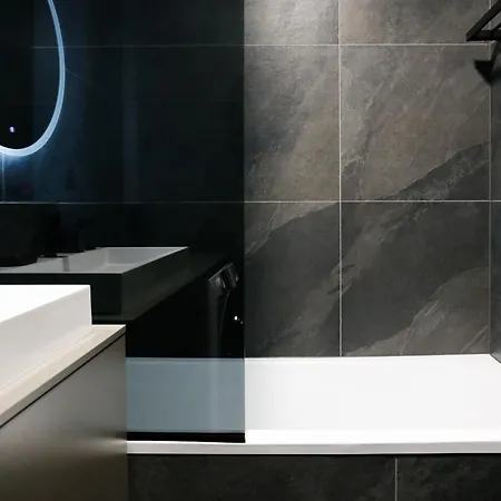 Luxury City-center In - Parking Included Apartmán *