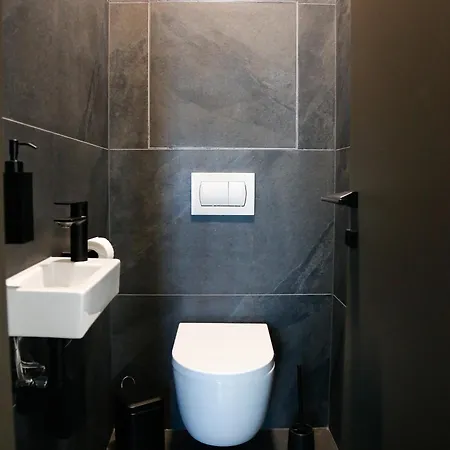 Luxury City-center In - Parking Included Apartmán Bratislava